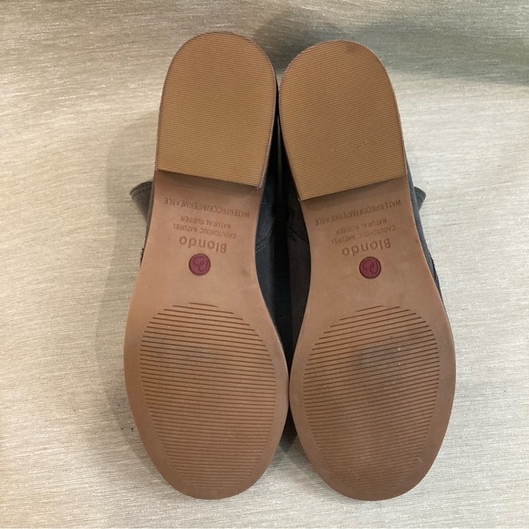 BLONDO Sz 8.5 Suede Low Heel Chelsea Pull On Ankle Boots Booties - Picture 8 of 11